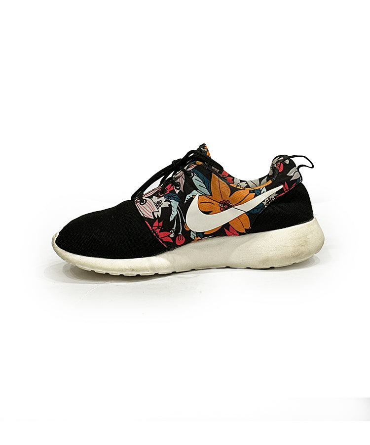 Nike Roshe Run Black Floral Aloha (GS)
