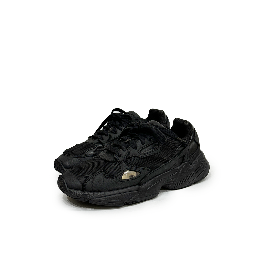 Adidas falcon black core sales