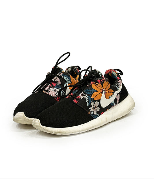 Nike Roshe Run Black Floral Aloha (GS)