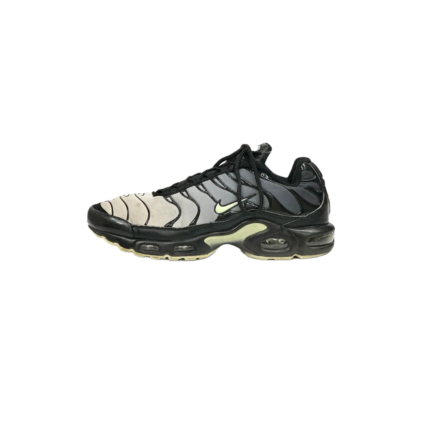 NIKE Air Max Plus