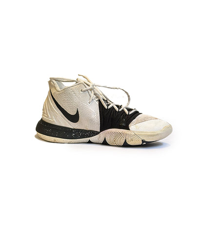 Nike Kyrie 5