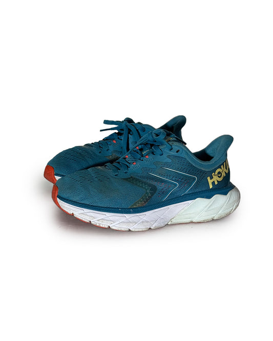Hoka One One Arahi 5